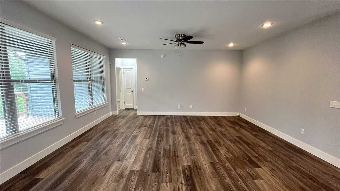 3 Mallow Ln - Photo 5 of 25
