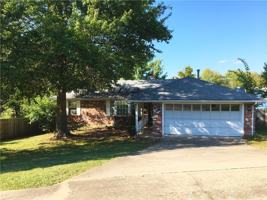 featured image of 2749 N Wakefield Pl