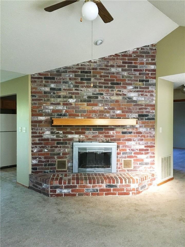 2749 N Wakefield Pl - Photo 3 of 14