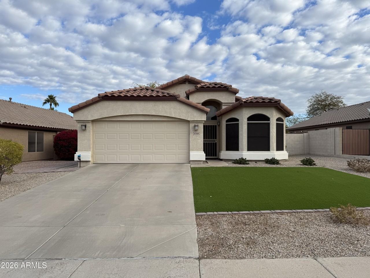 10308 W Jessie Ln - Photo 2 of 11