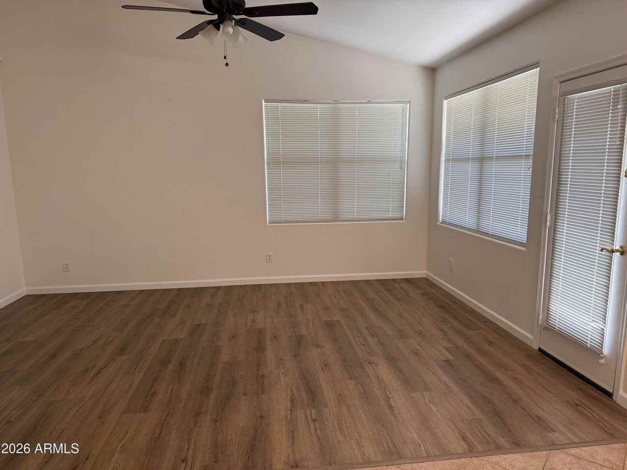 10308 W Jessie Ln - Photo 6 of 11
