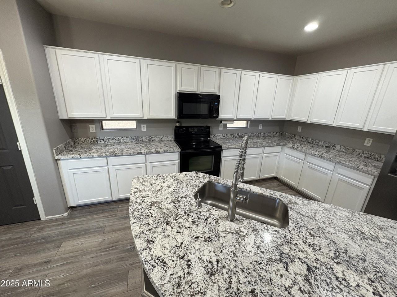 16430 N 178th Ave - Photo 2 of 22