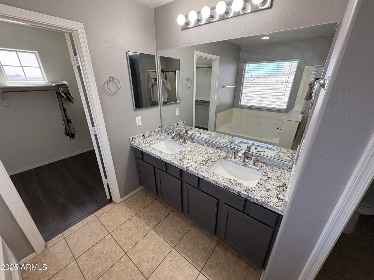 16430 N 178th Ave - Photo 3 of 22