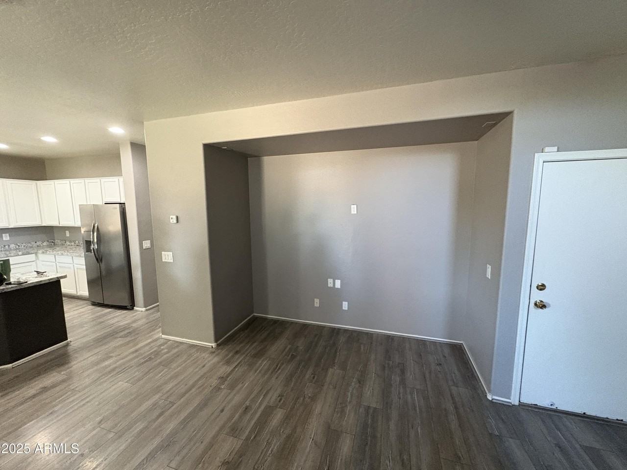 16430 N 178th Ave - Photo 7 of 22
