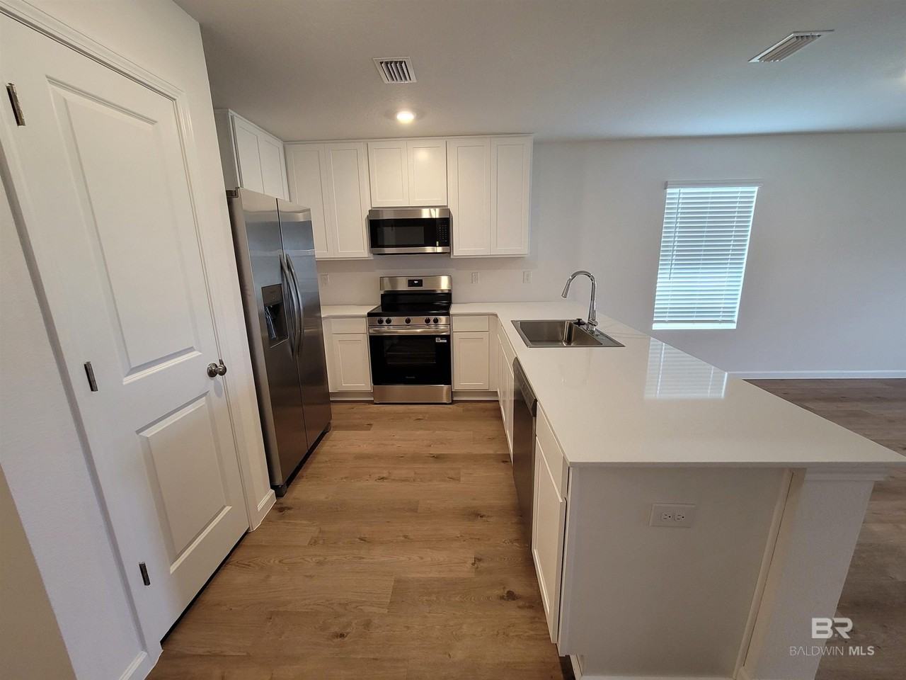 15417 Furlong Loop - Photo 5 of 17