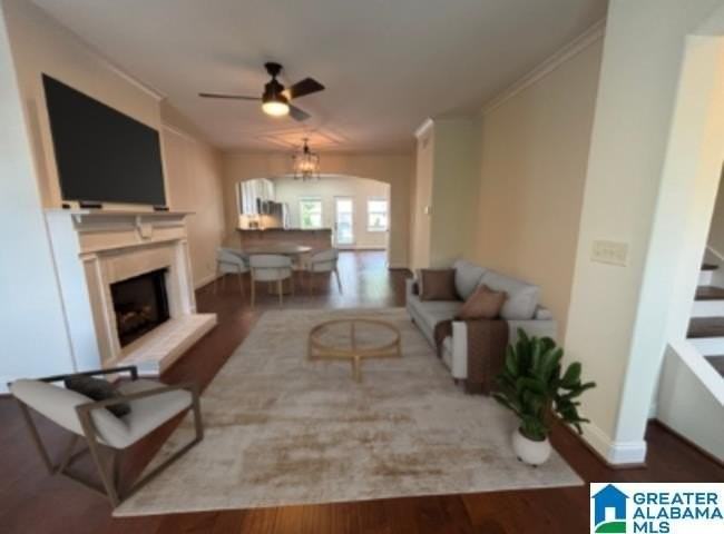 954 Lennox Blvd - Photo 2 of 13