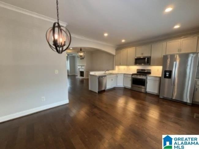 954 Lennox Blvd - Photo 5 of 13