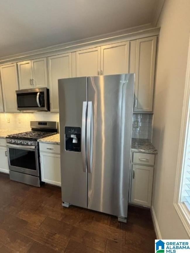 954 Lennox Blvd - Photo 6 of 13
