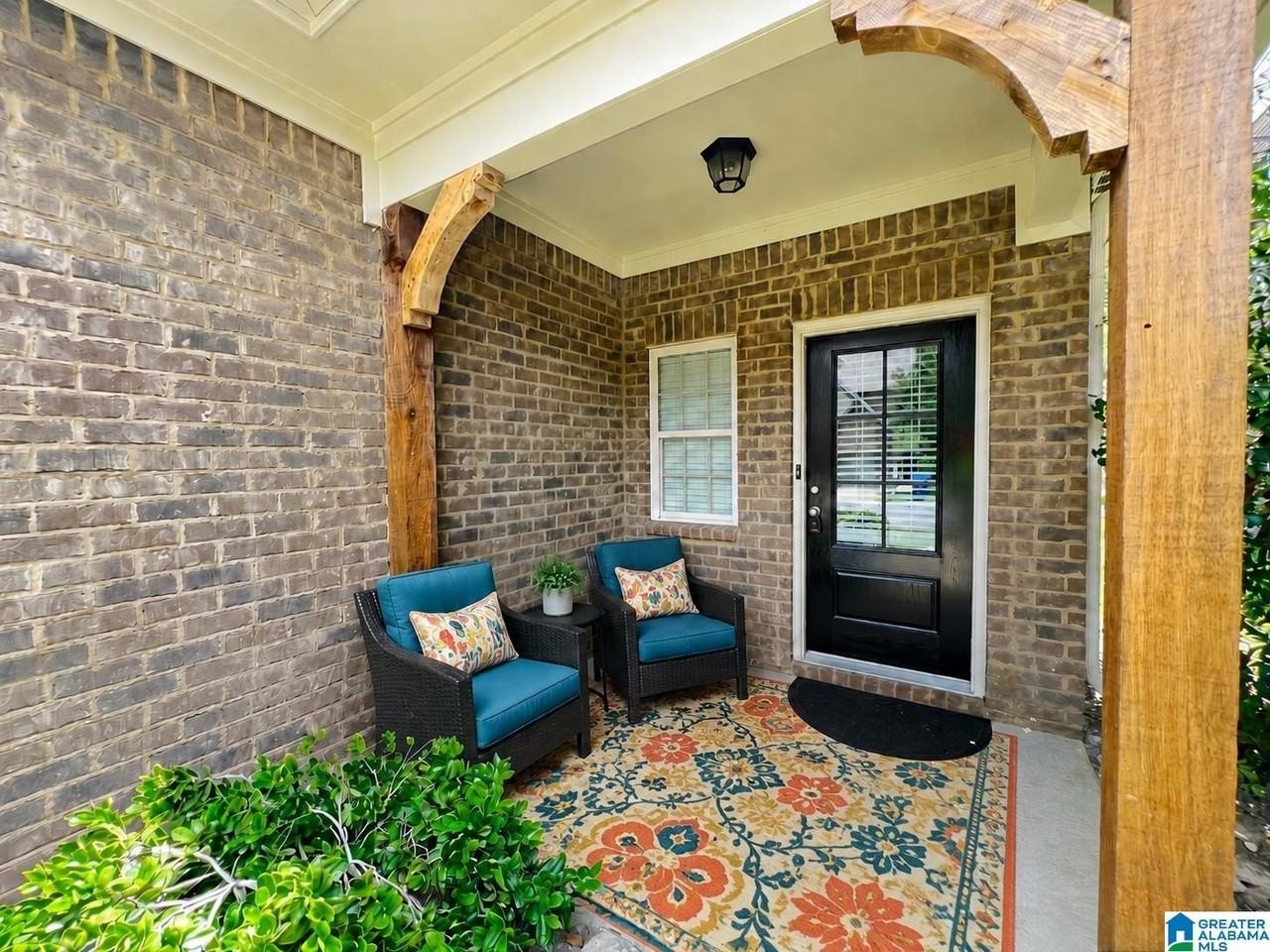 5556 Park Side Rd - Photo 3 of 15