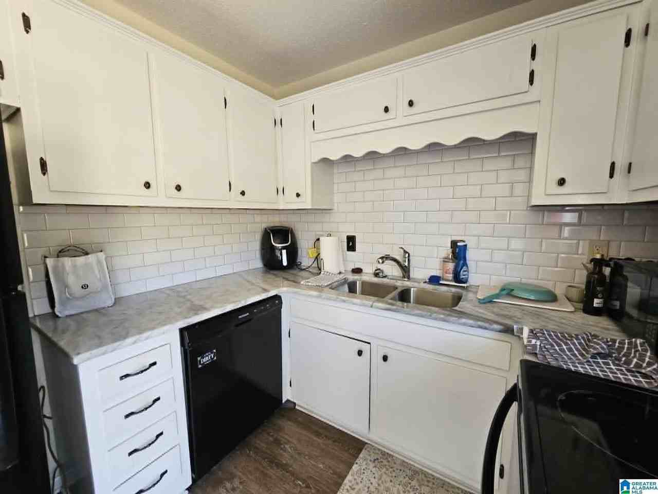 3449 Sandner Ct #D - Photo 6 of 18
