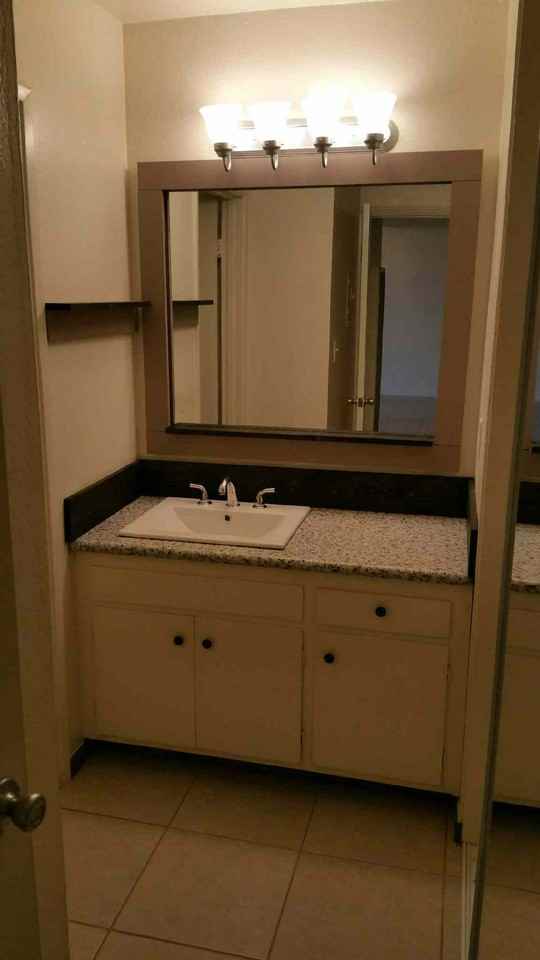 2118 H Street, 95816 - Photo 2 of 8