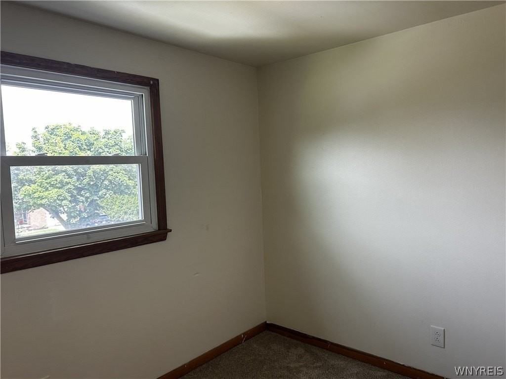 11 Lemans Dr #WEST - Photo 3 of 7