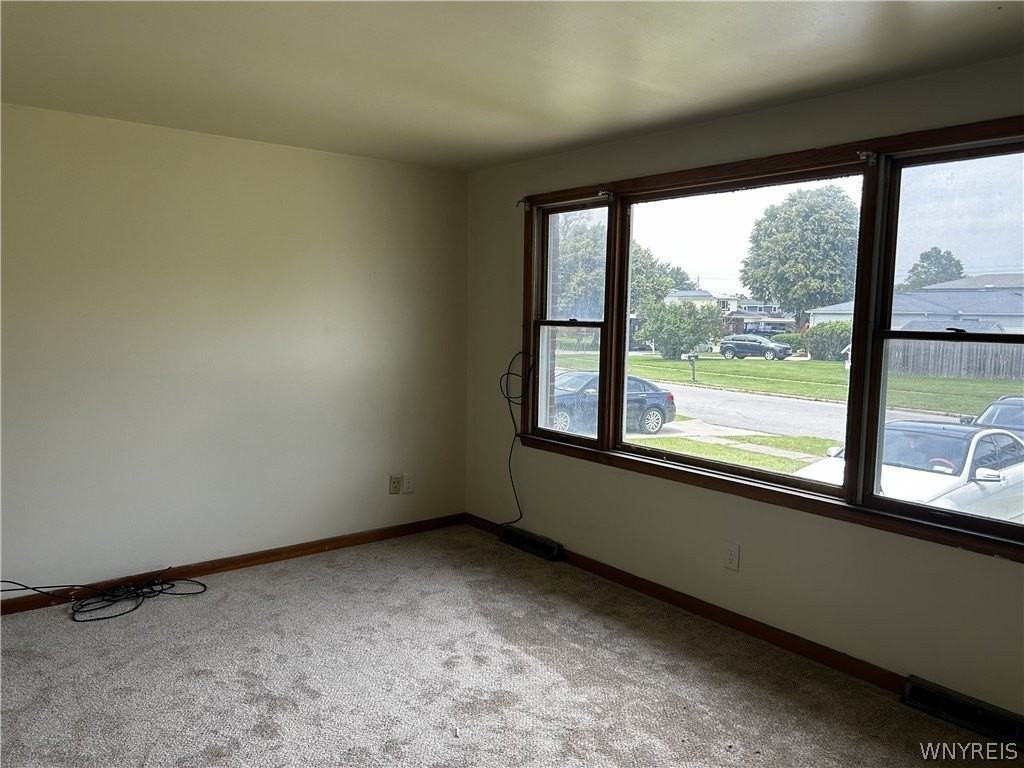 11 Lemans Dr #WEST - Photo 6 of 7