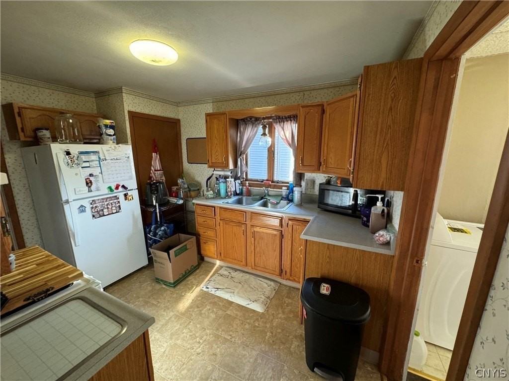208 E Clark St #1 - Photo 3 of 20