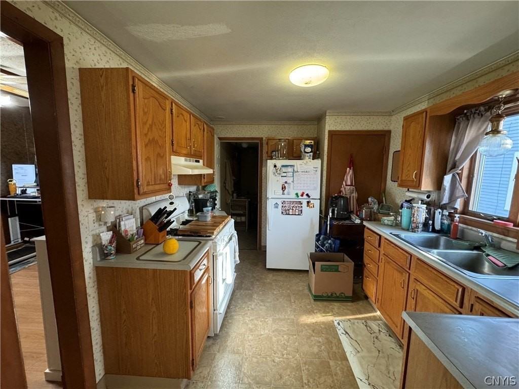 208 E Clark St #1 - Photo 4 of 20
