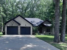 206 Bridgewood Dr - Photo 1 of 1