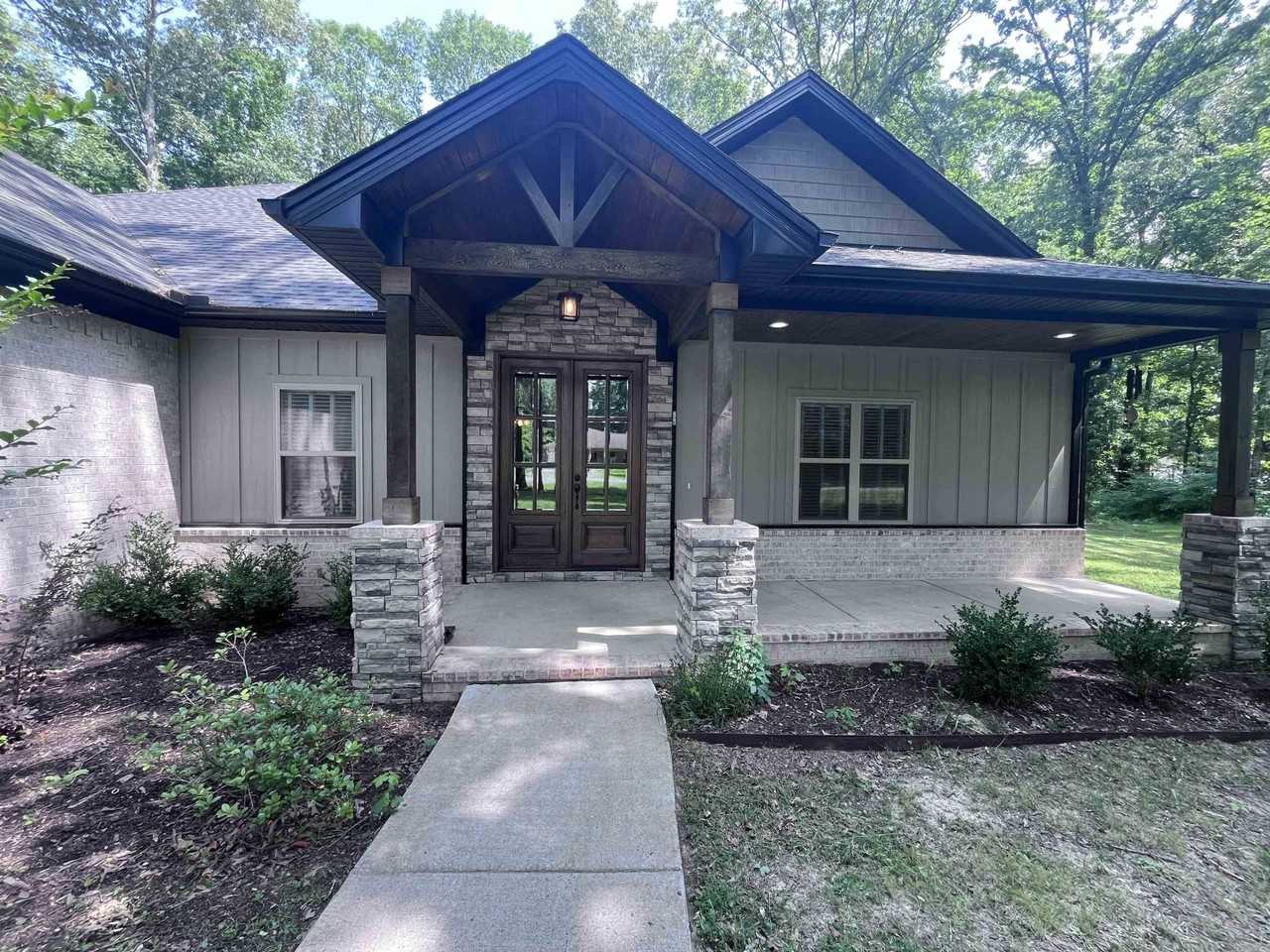206 Bridgewood Dr - Photo 4 of 50