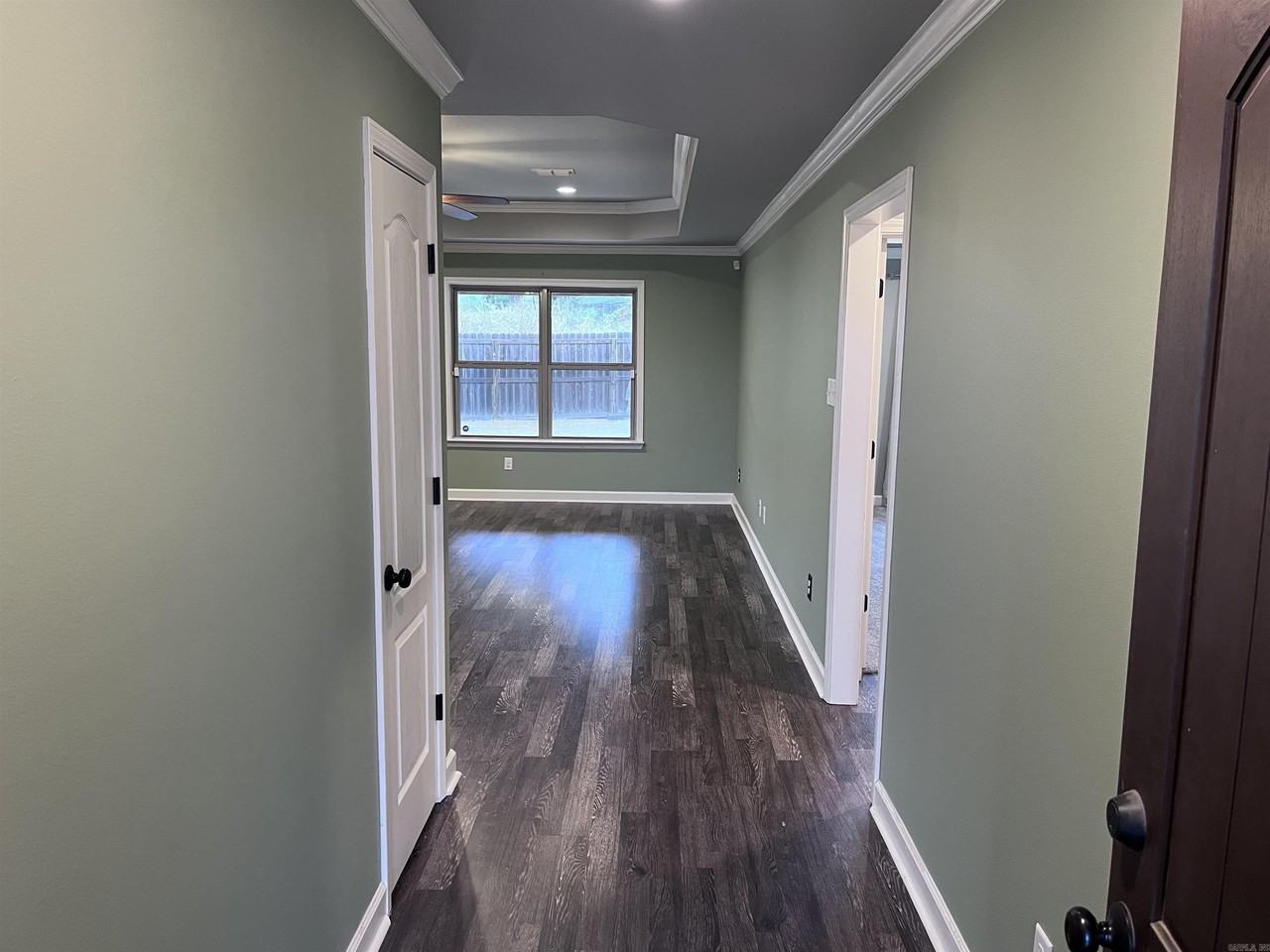 27 Kasidyann Ct - Photo 4 of 35