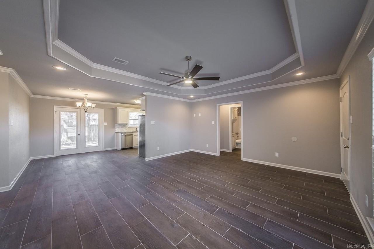 29 Newcastle Dr - Photo 6 of 30