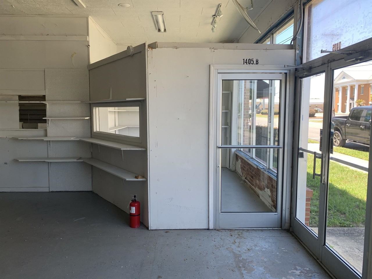 1405 3rd Ave - Photo 3 of 3