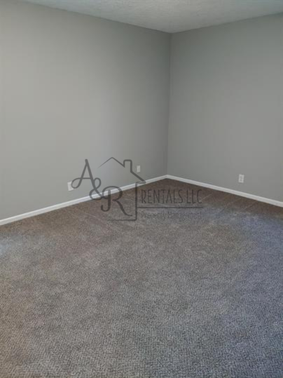 1905 South Elm Street - Photo 2 of 25