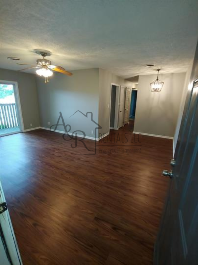 1905 South Elm Street - Photo 6 of 25