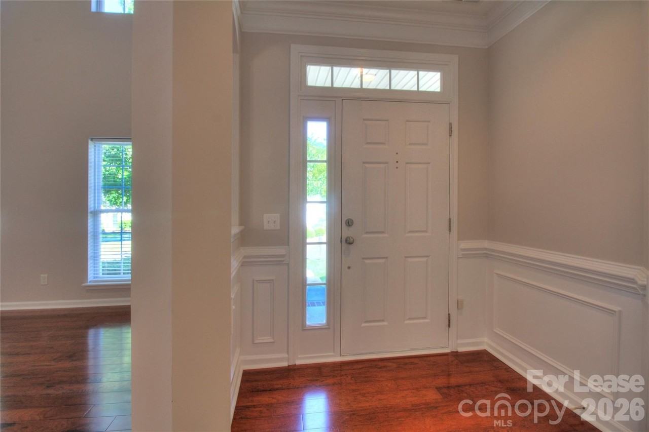 4001 Fountainbrook Dr - Photo 7 of 32