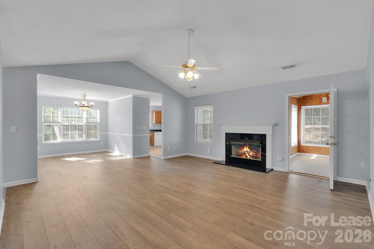 6340 S Bend Ln - Photo 2 of 16