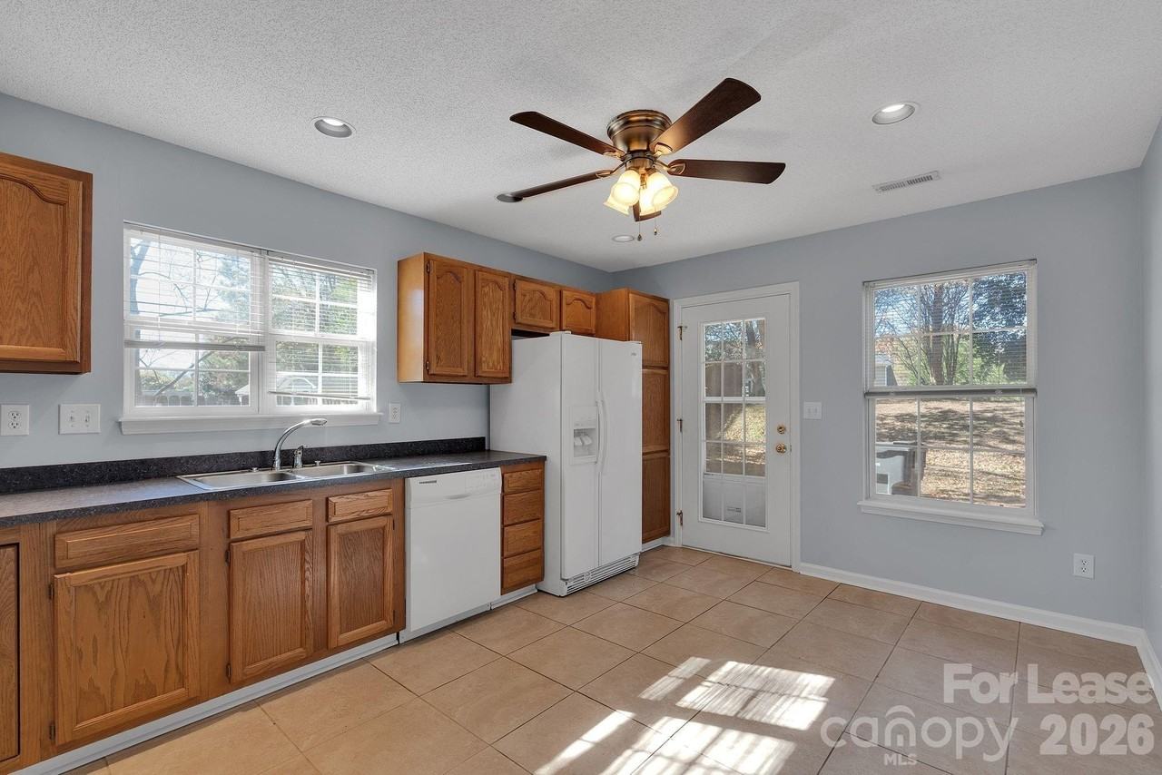 6340 S Bend Ln - Photo 5 of 16