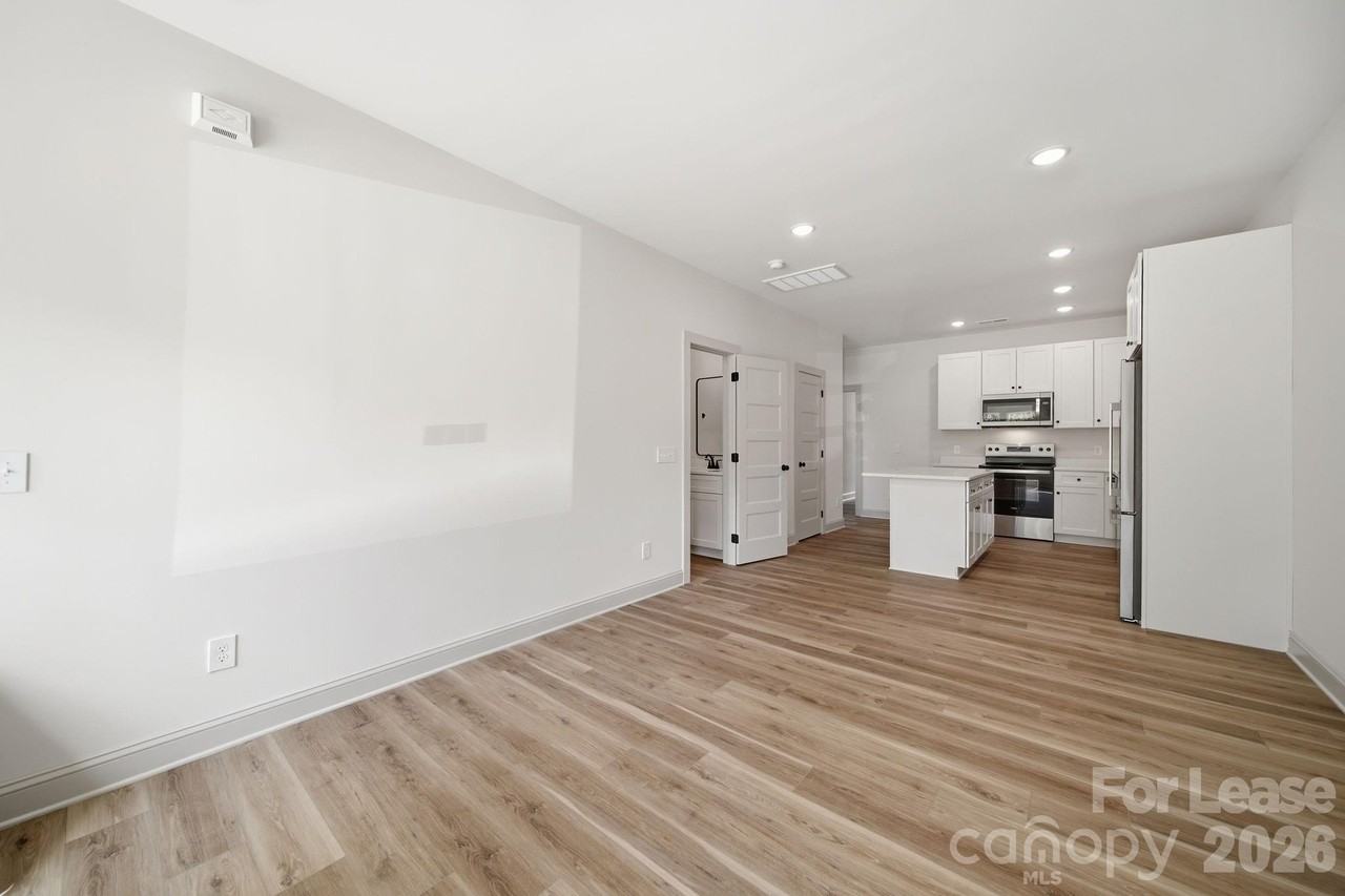 353 Camden Ct Nw - Photo 2 of 12