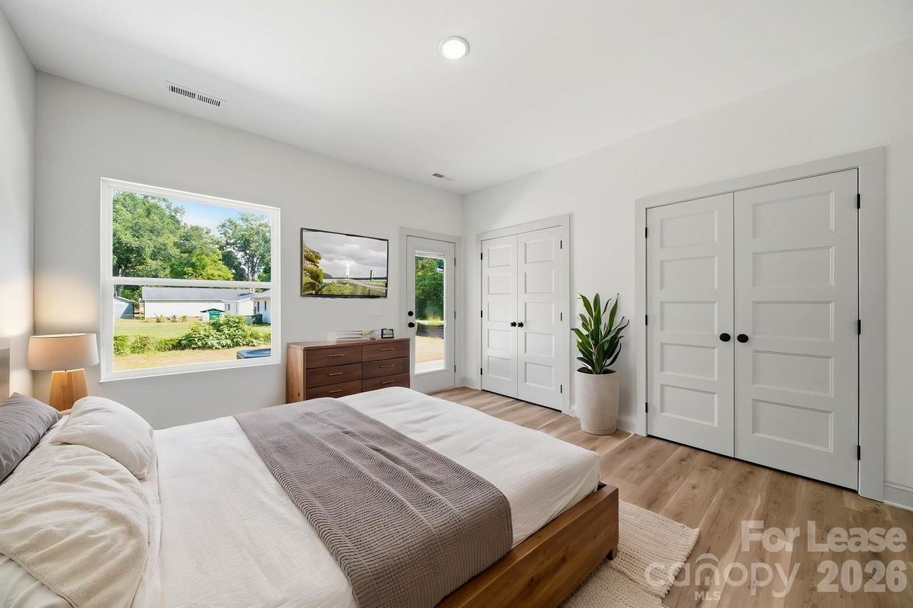 353 Camden Ct Nw - Photo 5 of 12