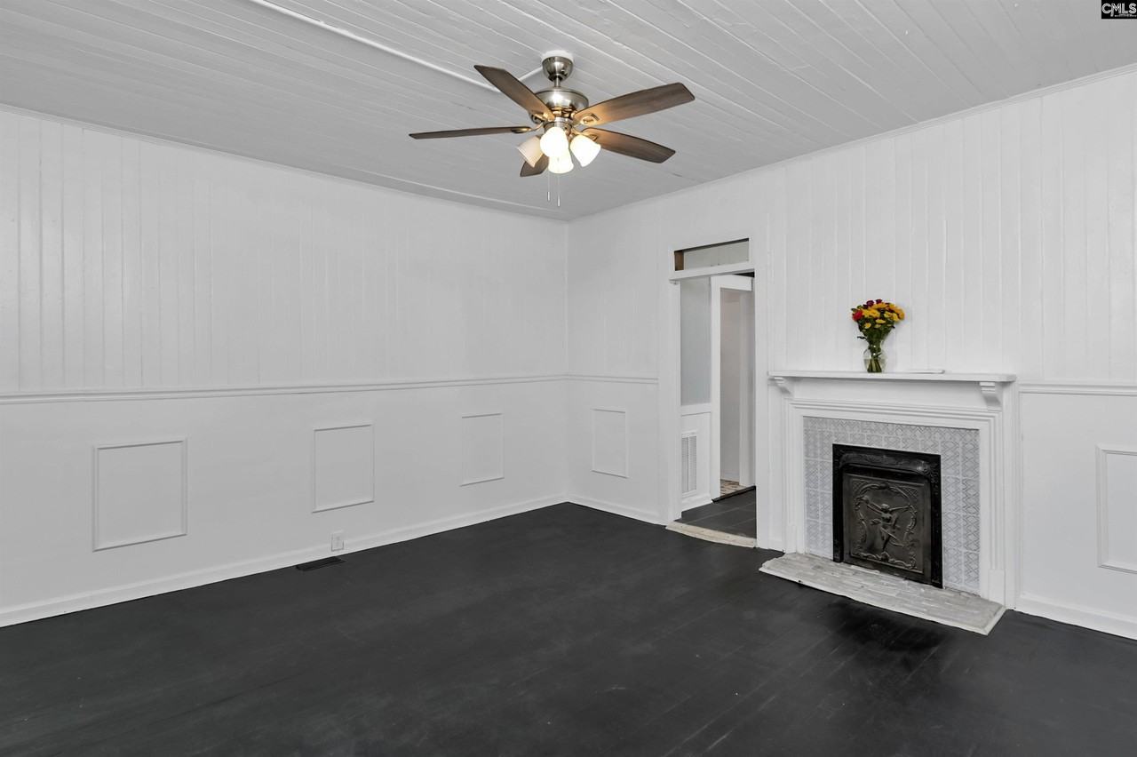 203 Oliver St - Photo 5 of 28