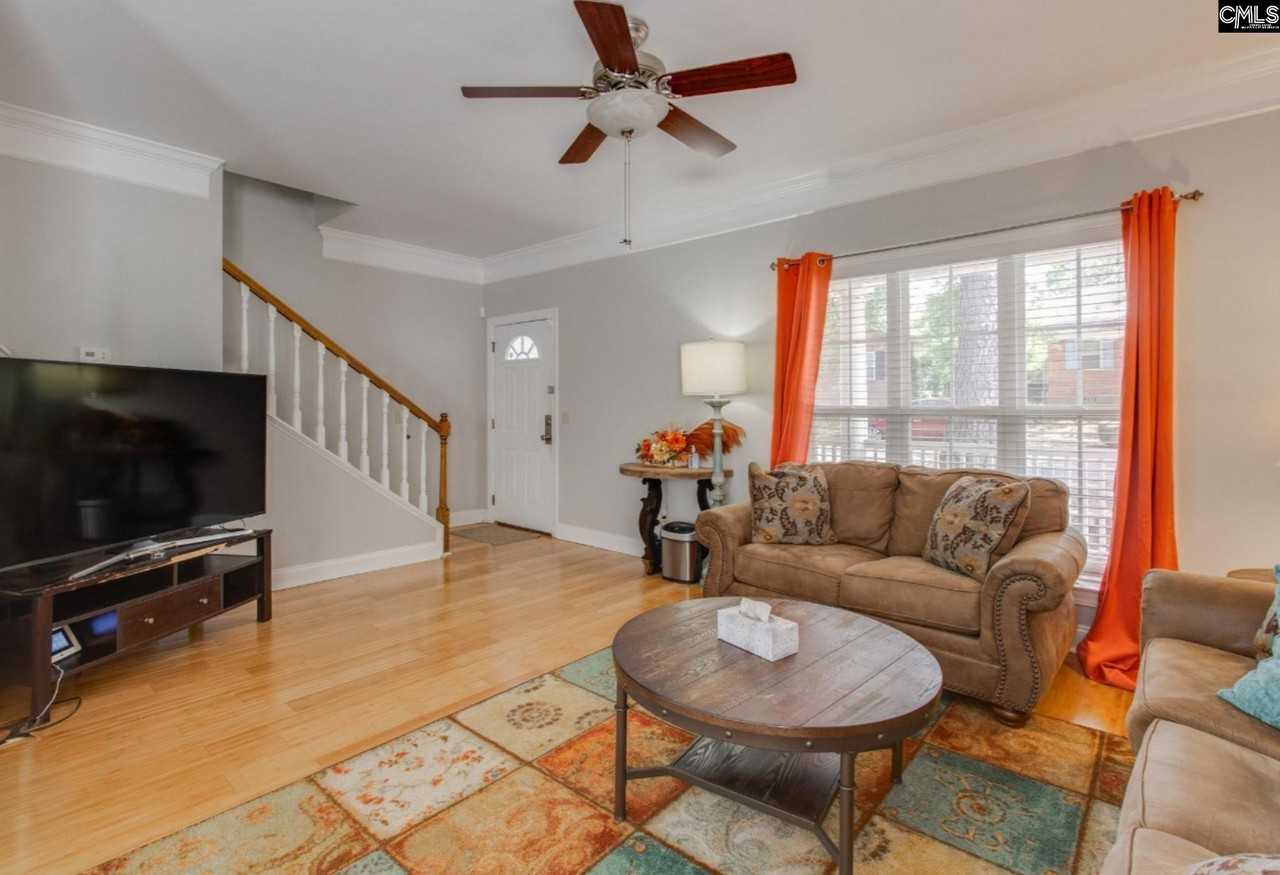 1029 Maxcy St - Photo 2 of 14