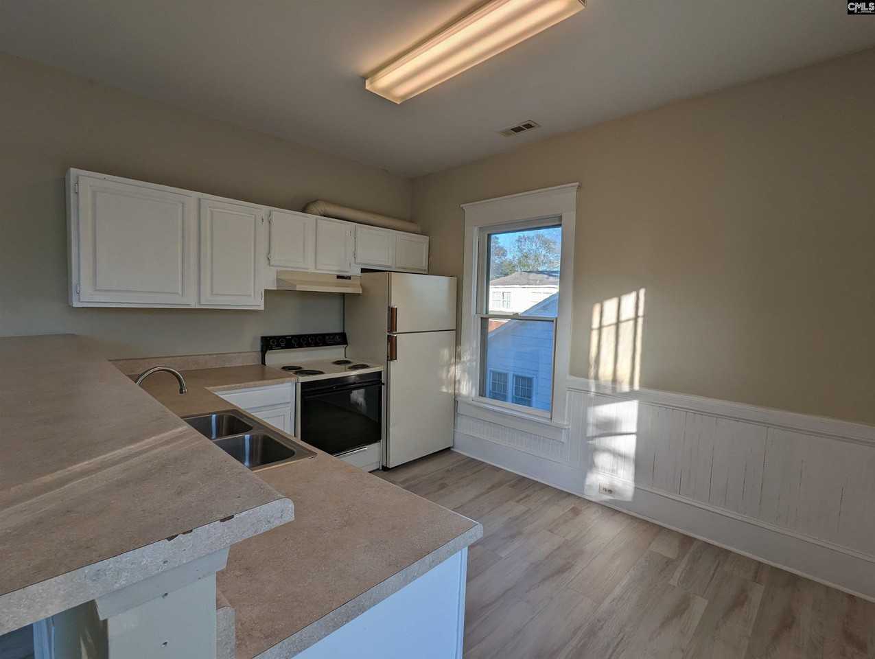3121 Rosewood Dr - Photo 5 of 12