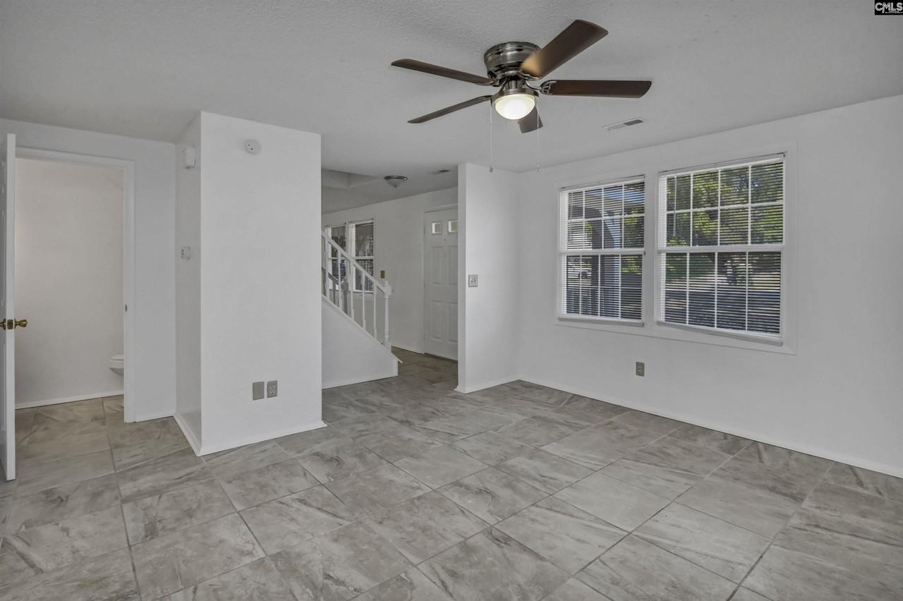 220 N Donar Dr - Photo 4 of 45