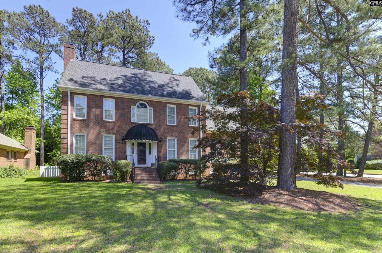 1100 Woodtree Ct