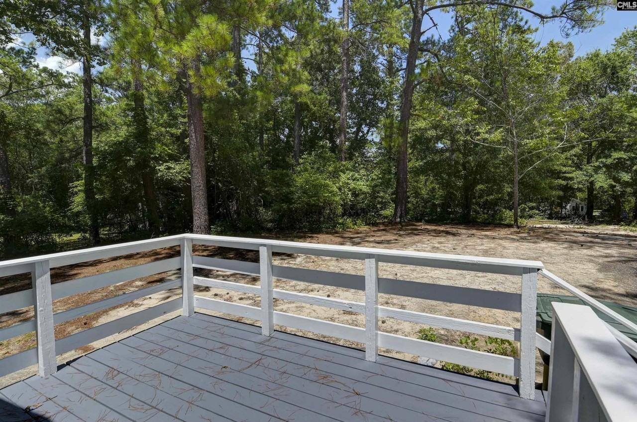 1330 Kingston Rd - Photo 4 of 34