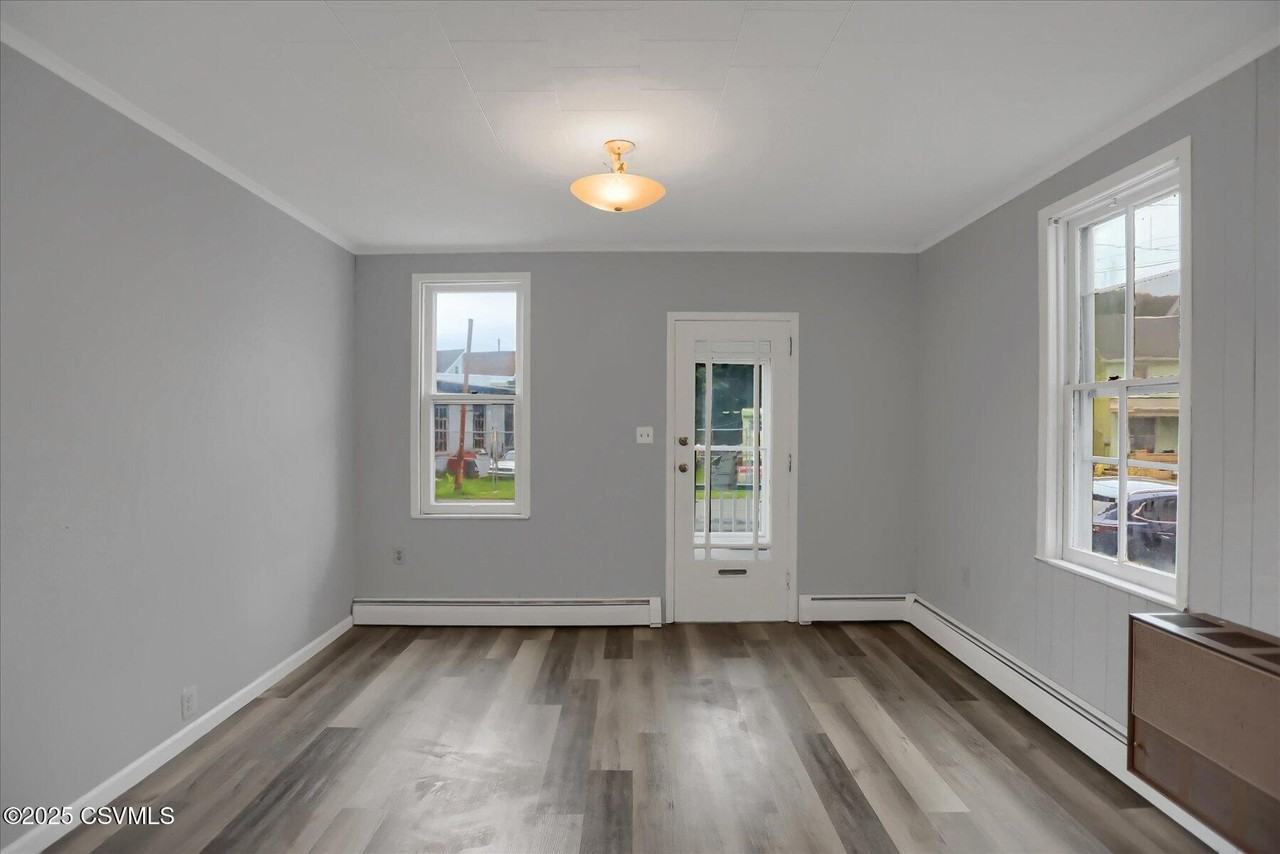 114 S 5th St - Photo 6 of 24