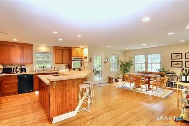 298 Erskine Rd - Photo 2 of 21