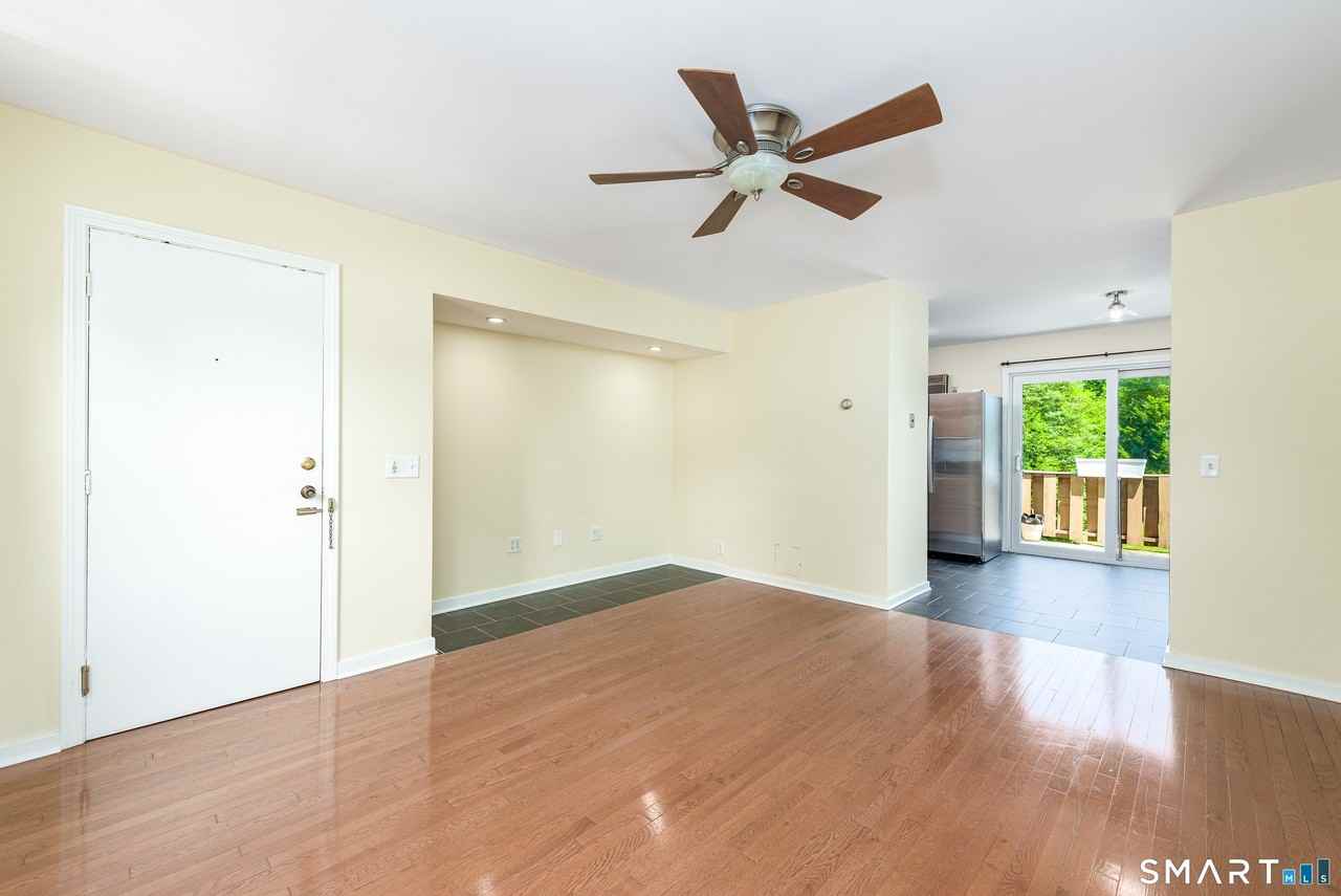 54 Willieb St #B - Photo 3 of 21