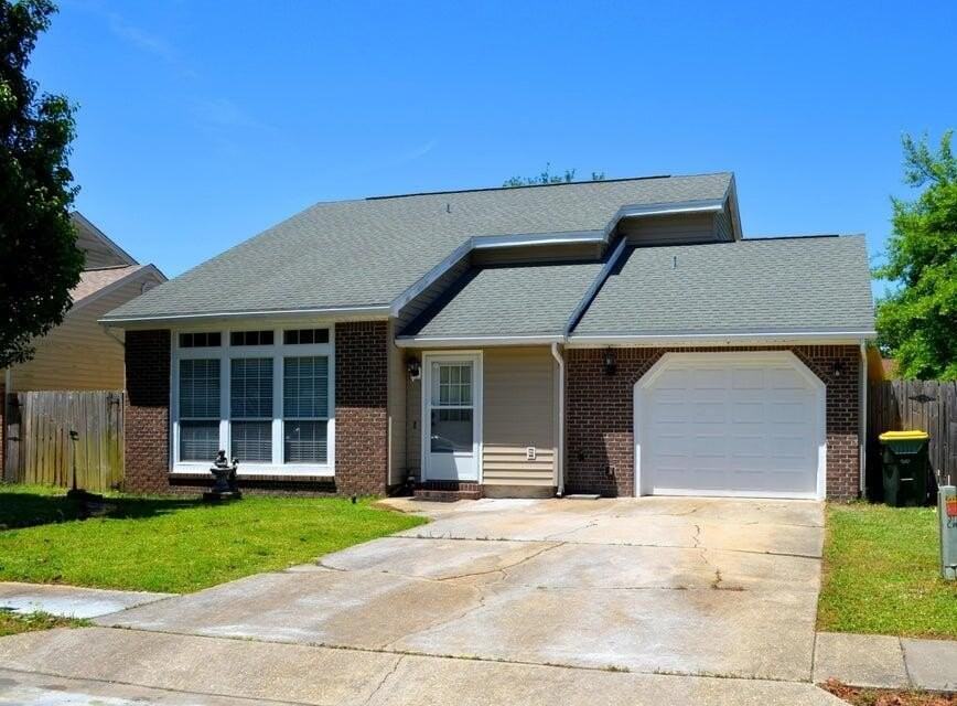 380 Canterbury Cir Nw - Photo 2 of 12