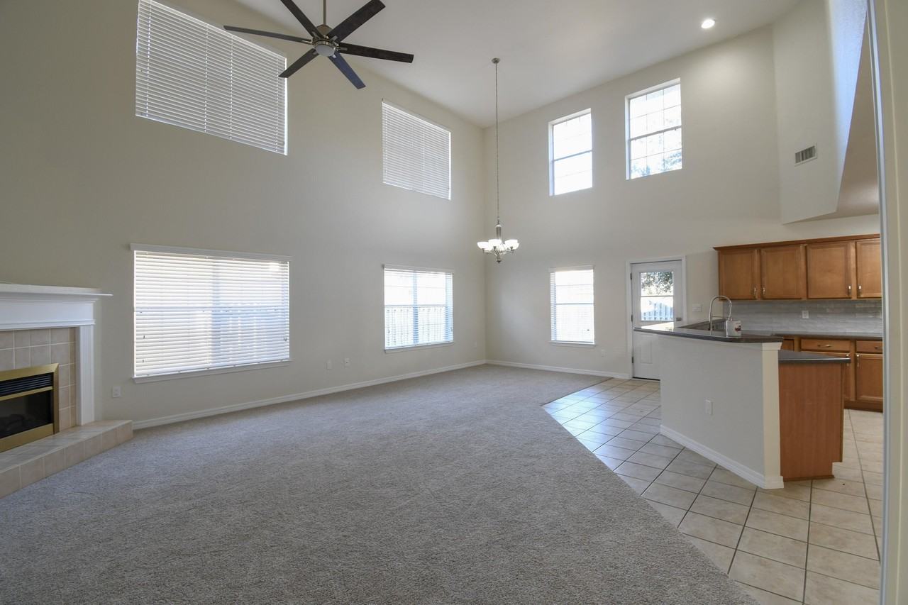735 Loblolly Bay Dr - Photo 4 of 50