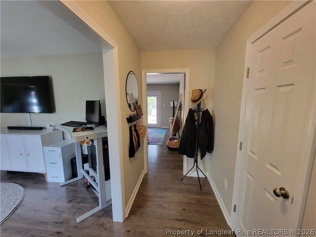 215 Haverhill Dr - Photo 4 of 29