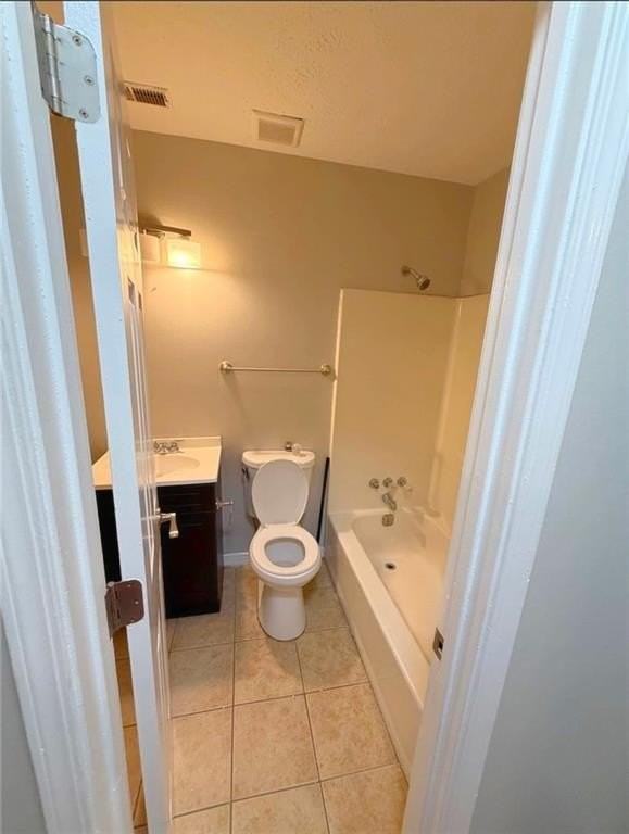 7066 Oakhill Cir - Photo 4 of 8