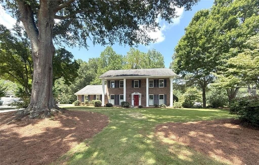 1150 Falstaff Dr - Photo 2 of 38