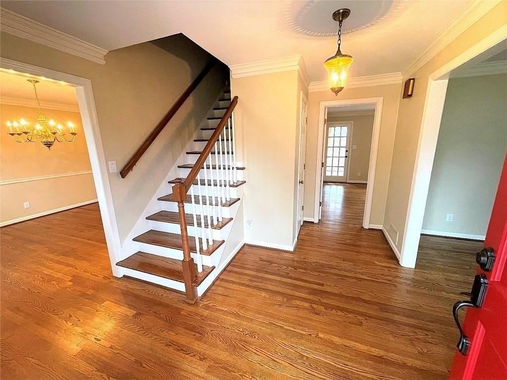 1150 Falstaff Dr - Photo 3 of 38