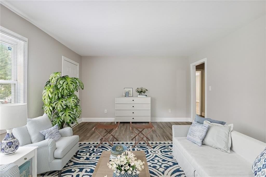 1641 Sandtown Rd Sw - Photo 3 of 22