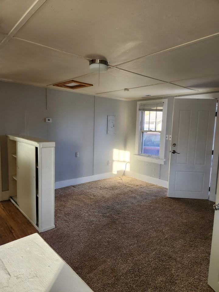 765 North Colorado Avenue - Photo 2 of 17