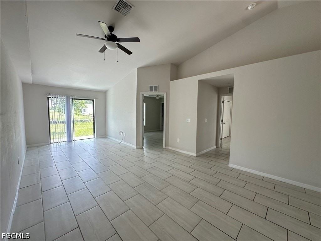 606 Se 8th St - Photo 7 of 20
