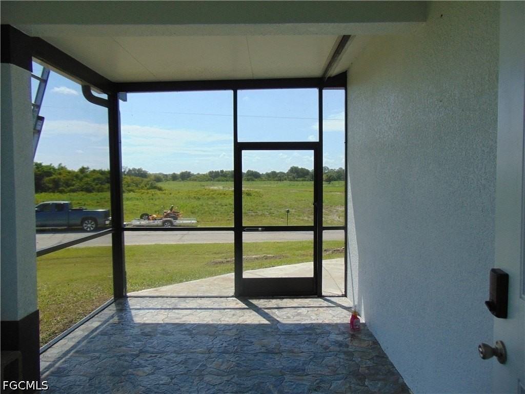 9020 E Castle Cir - Photo 3 of 24
